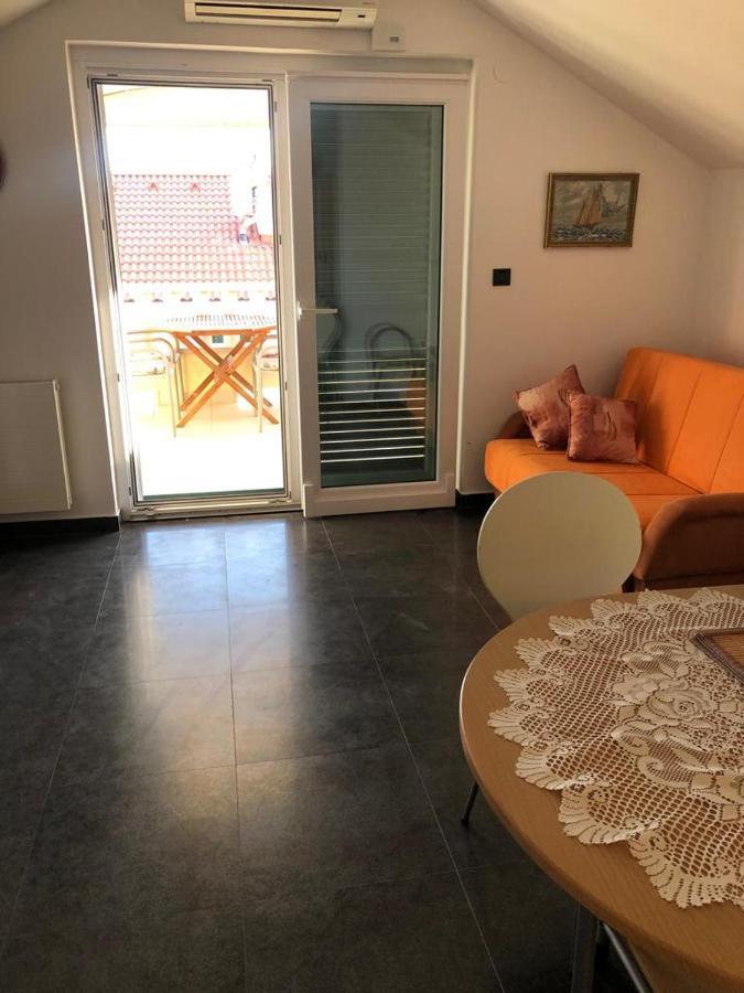 Apartments Villa Lili Lovetovo Vodice Exterior photo