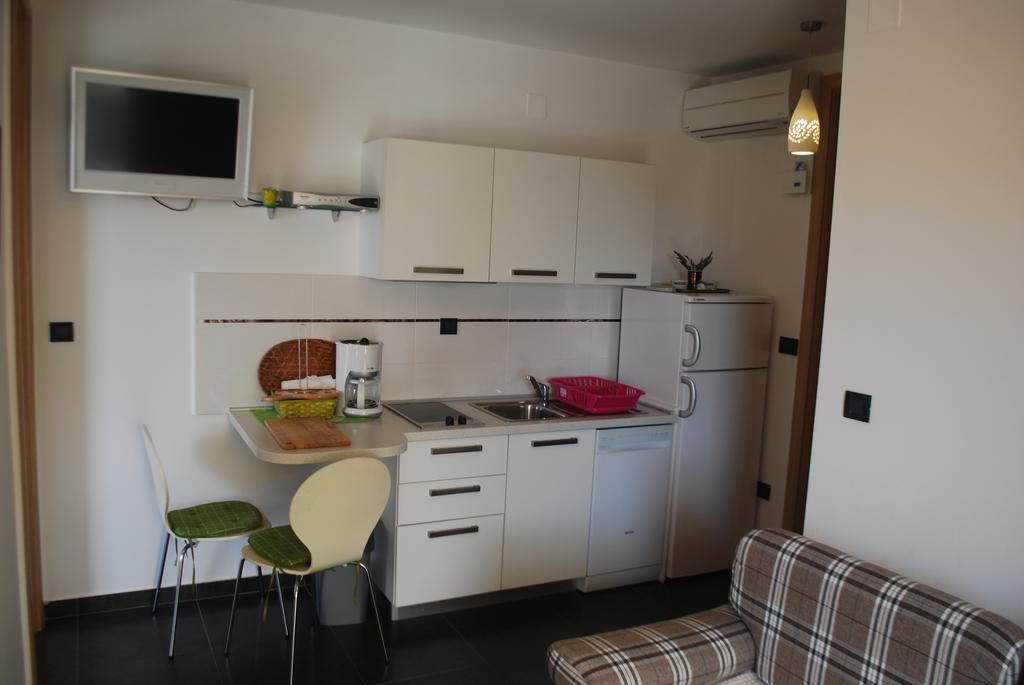Apartments Villa Lili Lovetovo Vodice Exterior photo